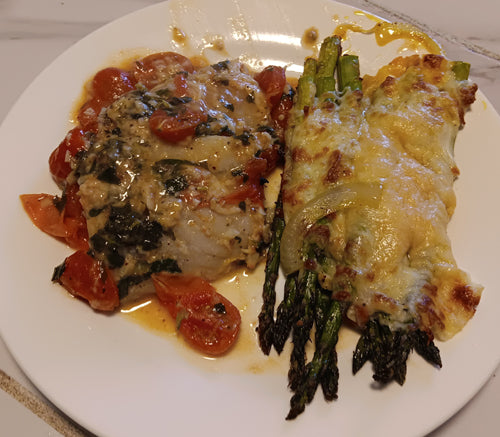 Cheesy Garlic Tomato Parmesan Asparagus
