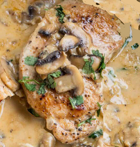 Pork Chops with Creamy Mushroom Sauce